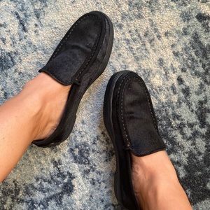Tod’s black pony hair Gommino loafers sz 7